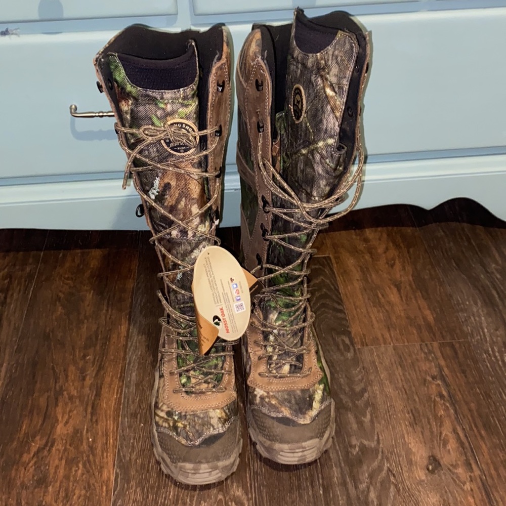 Womens snake boots size 9